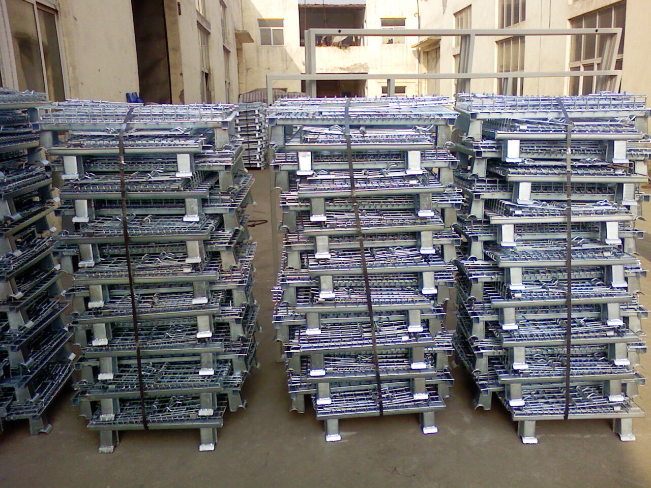 �a(ch��n)Ʒ���Q����݆�ӂ}���\�����D(zhu��n)�\�������\ �a(ch��n)Ʒ�ߴ磺�L:800 ��:600 �� 640 ����݆�Ӹ߶� �L1000 ��:800 �� 840 ����݆�Ӹ߶� �L1200��:1000 �� 890 ����݆�Ӹ߶� �W(w��ng)�������50��50mm ������С��6.0mm �a(ch��n)Ʒ���أ�50��50�W(w��ng)��700kg �\������6�����ʹ��������z݆ �ɂ��̶� �ɂ�߅�x �}���\���a(ch��n)��ˇ�� �}���\����Q235�߾�����ԭ��������(j��ng)��γ��Ͳ�����ͨ�^�����γɰ��Ʒ�W(w��ng)Ƭ���������ɾW(w��ng)Ƭ�����ɲ�����\�M(j��n)�б���̎�����}���\�����(sh��)������\̎����������̎���ꮅ